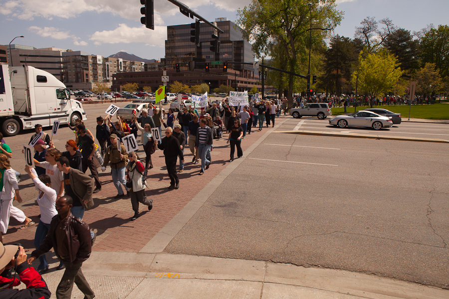 April 26th, 2009, Tim DeChristopher's arraignment in Salt Lake City, Utah. Supporters escorted DeChristopher with a rally at the City Library and marched with him to the Federal Court House. : Tim DeChristopher : Sallie Dean Shatz